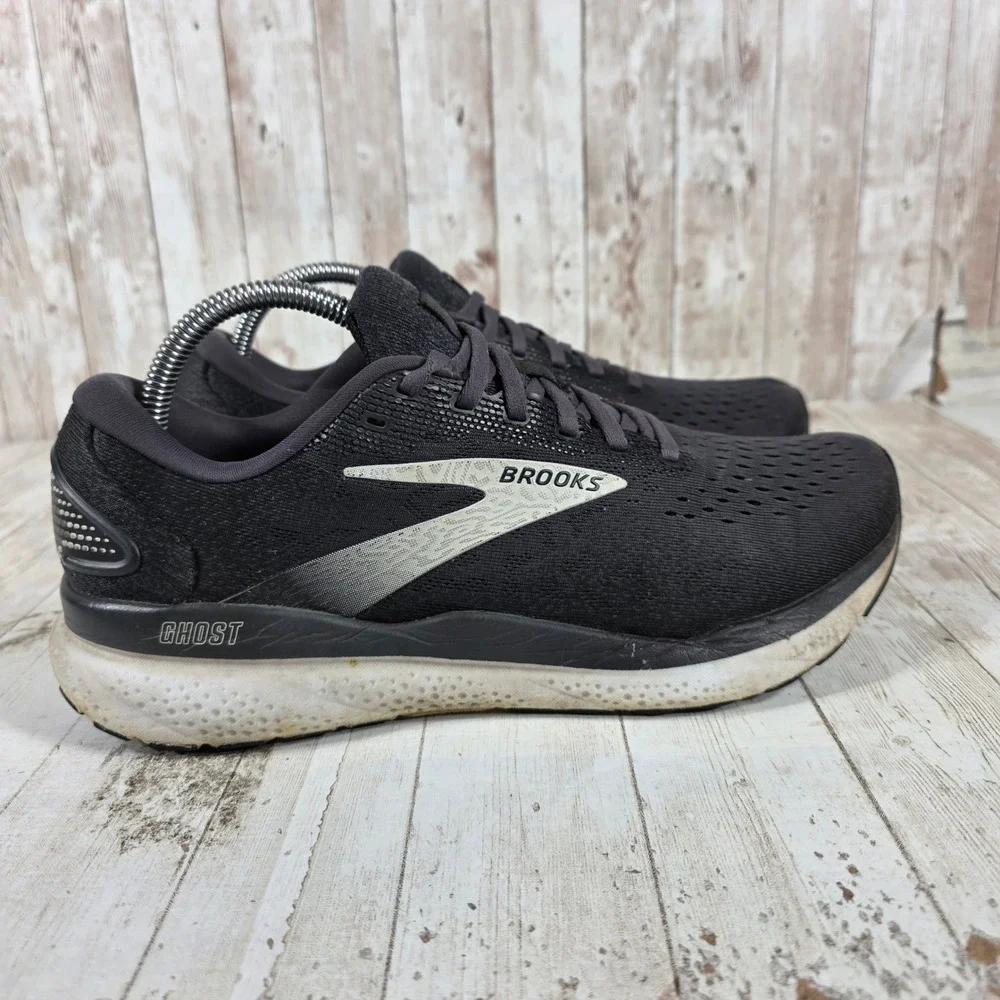 Brooks Ghost 16 Womens Running Shoes Black White 1204071B090 Size 10.5 Medium B
